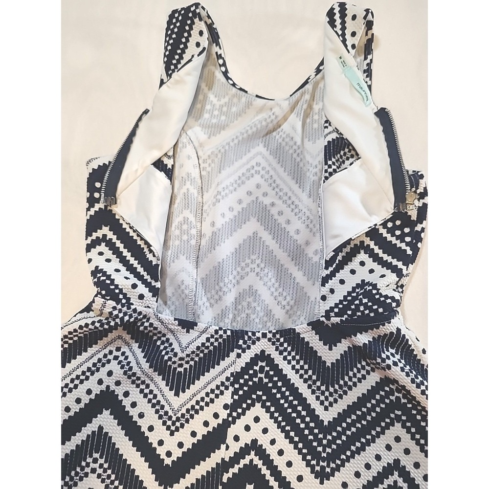 Maurices Sun Dress Size Medium Black & White Sleeveless 1/4 Zipper Back Heavier - Picture 13 of 16